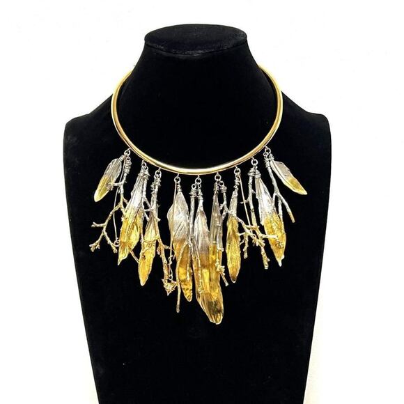 LOUIS VUITTON Gold Necklace - Picture 9 of 10